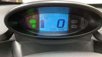 RENAULT TWIZY Dynamique Coupe Electric Auto (18 ps)