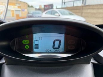 RENAULT TWIZY Dynamique Coupe Electric Auto (18 ps)