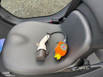 RENAULT TWIZY Dynamique Coupe Electric Auto (18 ps)