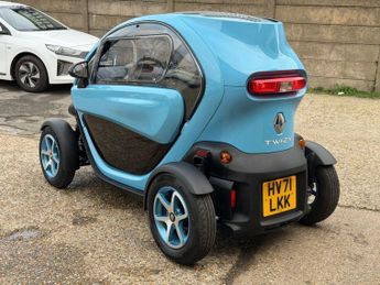 RENAULT TWIZY Dynamique Coupe Electric Auto (18 ps)