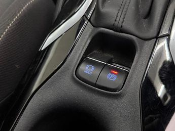 TOYOTA COROLLA 1.8 VVT-h Icon Tech Touring Sports 5dr Petrol Hybrid CVT Euro 6 