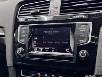 VOLKSWAGEN GOLF 2.0 TDI BlueMotion Tech GT Estate 5dr Diesel Manual Euro 5 (s/s)