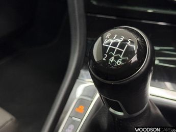 VOLKSWAGEN GOLF 2.0 TDI BlueMotion Tech GT Estate 5dr Diesel Manual Euro 5 (s/s)