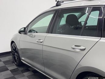 VOLKSWAGEN GOLF 2.0 TDI BlueMotion Tech GT Estate 5dr Diesel Manual Euro 5 (s/s)