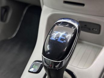 RENAULT ZOE 22kWh Dynamique Intens Hatchback 5dr Electric Auto (Battery Leas