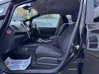 NISSAN LEAF 24kWh Acenta Hatchback 5dr Electric Auto (107 bhp)