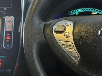 NISSAN LEAF 24kWh Acenta Hatchback 5dr Electric Auto (107 bhp)