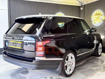 LAND ROVER RANGE ROVER 3.0 TD V6 Vogue SUV 5dr Diesel Auto 4WD Euro 5 (s/s) (258 ps)