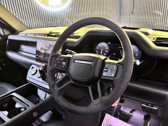 LAND ROVER DEFENDER 5.0 P525 V8 SUV 3dr Petrol Auto 4WD Euro 6 (s/s) (525 ps)