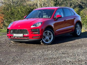 Porsche Macan 2.0 Macan Semi-Auto 4WD 5dr