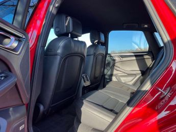 PORSCHE MACAN 2.0 Macan Semi-Auto 4WD 5dr