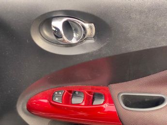 NISSAN JUKE 1.2 DIG-T N-Connecta SUV 5dr Petrol Manual Euro 6 (s/s) (115 ps)