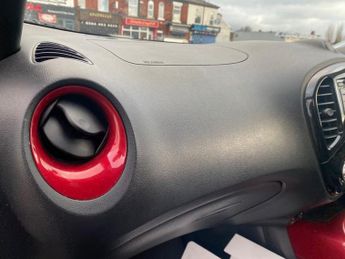 NISSAN JUKE 1.2 DIG-T N-Connecta SUV 5dr Petrol Manual Euro 6 (s/s) (115 ps)