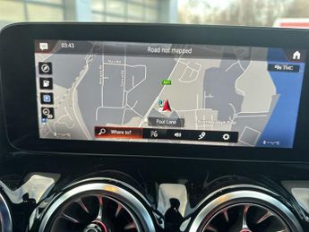 MERCEDES-BENZ EQA EQA 250 66.5kWh AMG Line (Premium) SUV 5dr Electric Auto (190 ps