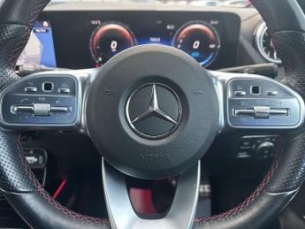 MERCEDES-BENZ EQA EQA 250 66.5kWh AMG Line (Premium) SUV 5dr Electric Auto (190 ps