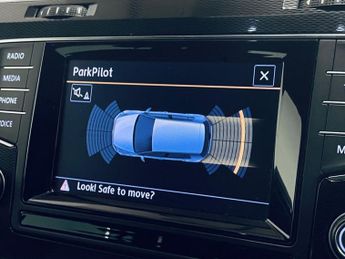 VOLKSWAGEN GOLF 2.0 TDI BlueMotion Tech GTD Hatchback 5dr Diesel DSG Euro 6 (s/s