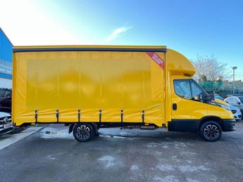 IVECO DAILY Curtain sides luton VAN Automatic