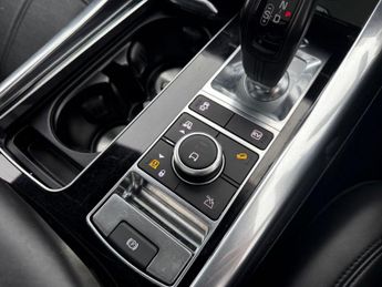 LAND ROVER RANGE ROVER SPORT 2.0 P400e 13.1kWh GPF Autobiography Dynamic SUV 5dr Petrol Plug-