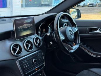 MERCEDES-BENZ GLA 2.1 GLA220d AMG Line (Premium) SUV 5dr Diesel 7G-DCT 4MATIC Euro