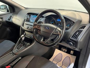 FORD FOCUS 1.0T EcoBoost ST-Line Hatchback 5dr Petrol Auto Euro 6 (s/s) (12