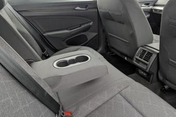 VOLKSWAGEN GOLF 1.5 eTSI MHEV Life Estate 5dr Petrol Hybrid DSG Euro 6 (s/s) (15