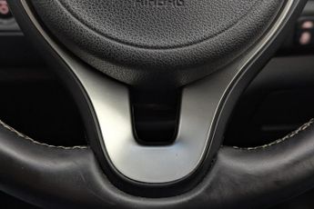 KIA NIRO 64kWh 2 SUV 5dr Electric Auto (201 bhp)