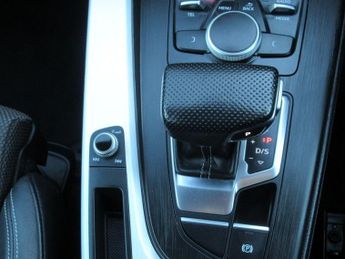 AUDI A4 AVANT 2.0 TDI S line Estate 5dr Diesel S Tronic quattro Euro 6 (s/s) (