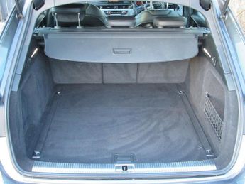 AUDI A4 AVANT 2.0 TDI S line Estate 5dr Diesel S Tronic quattro Euro 6 (s/s) (