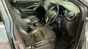 HYUNDAI SANTA FE 2.2 CRDi Blue Drive Premium SUV 5dr Diesel Auto 4WD Euro 6 (s/s)
