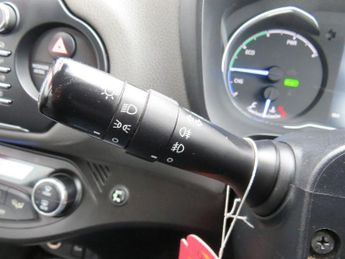 TOYOTA YARIS 1.5 VVT-h Icon Tech Hatchback 5dr Petrol Hybrid E-CVT Euro 6 (s/