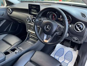 MERCEDES-BENZ A CLASS 1.5 A180d Sport (Executive) Hatchback 5dr Diesel 7G-DCT Euro 6 (