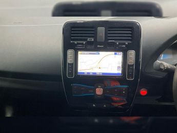 NISSAN LEAF 24kWh Acenta Hatchback 5dr Electric Auto (107 bhp)