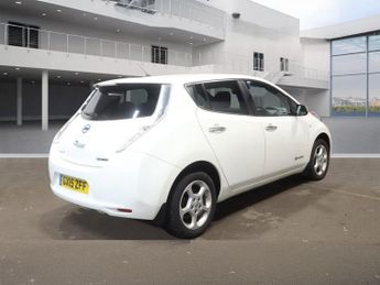 NISSAN LEAF 24kWh Acenta Hatchback 5dr Electric Auto (107 bhp)
