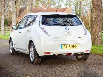 NISSAN LEAF 24kWh Acenta Hatchback 5dr Electric Auto (107 bhp)