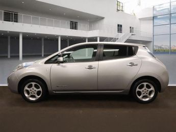 NISSAN LEAF 30kWh Acenta Hatchback 5dr Electric Auto (109 bhp)