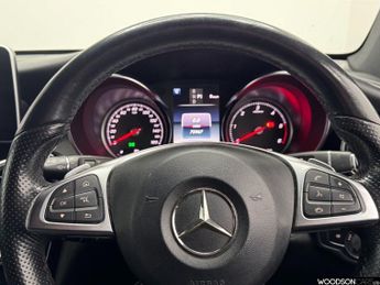 MERCEDES-BENZ GLC 2.1 GLC220d AMG Line SUV 5dr Diesel G-Tronic 4MATIC Euro 6 (s/s)