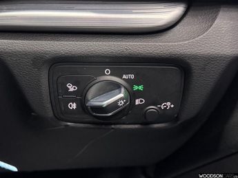 AUDI A3 1.5 TFSI CoD Sport Sportback 5dr Petrol S Tronic Euro 6 (s/s) (1