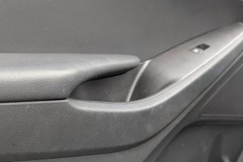 HYUNDAI IONIQ 38.3kWh Premium Hatchback 5dr Electric Auto (136 ps)