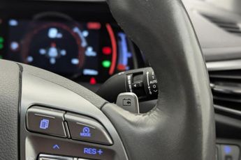 HYUNDAI IONIQ 38.3kWh Premium Hatchback 5dr Electric Auto (136 ps)