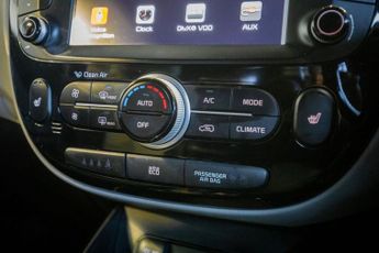 KIA SOUL 1.6 CRDi Mixx SUV 5dr Diesel Auto Euro 5 (126 bhp)