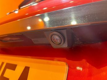 LAND ROVER RANGE ROVER EVOQUE 2.2 SD4 Dynamic SUV 5dr Diesel Auto 4WD Euro 5 (190 ps)