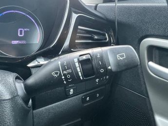 KIA NIRO 64kWh 2 Auto 5dr