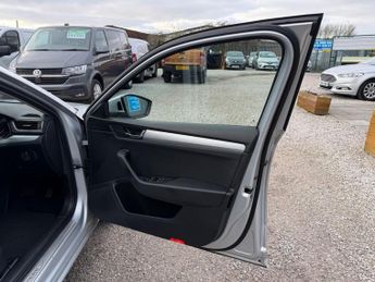 SKODA SUPERB 1.4 TSi iV 13kWh SE Technology Hatchback 5dr Petrol Plug-in Hybr