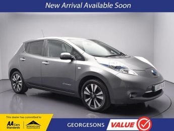 Nissan Leaf 30kWh Tekna Hatchback 5dr Electric Auto (109 bhp)