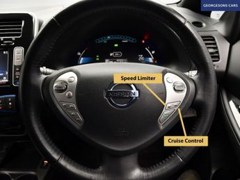 NISSAN LEAF 30kWh Tekna Hatchback 5dr Electric Auto (109 bhp)