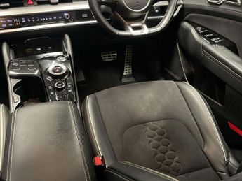 KIA SPORTAGE 1.6 h T-GDi GT-Line SUV 5dr Petrol Hybrid Auto Euro 6 (s/s) (226