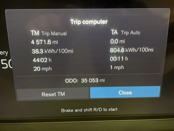 VOLVO XC40 Recharge Twin 78kWh Pro SUV 5dr Electric Auto AWD (408 ps)