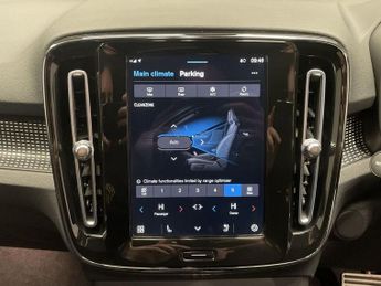VOLVO XC40 Recharge Twin 78kWh Pro SUV 5dr Electric Auto AWD (408 ps)