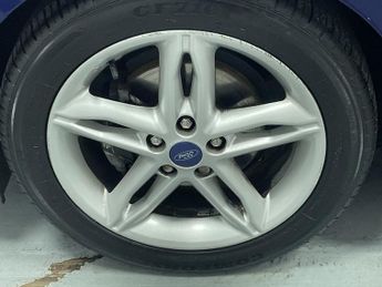 FORD FOCUS 1.0T EcoBoost Zetec S Hatchback 5dr Petrol Manual Euro 6 (s/s) (