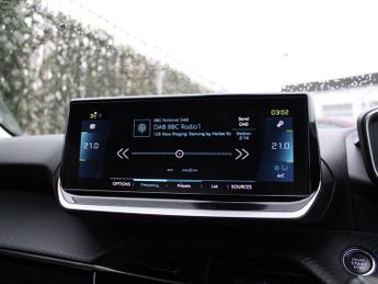 PEUGEOT E-208 50kWh Allure Premium + Hatchback 5dr Electric Auto (7kW Charger)